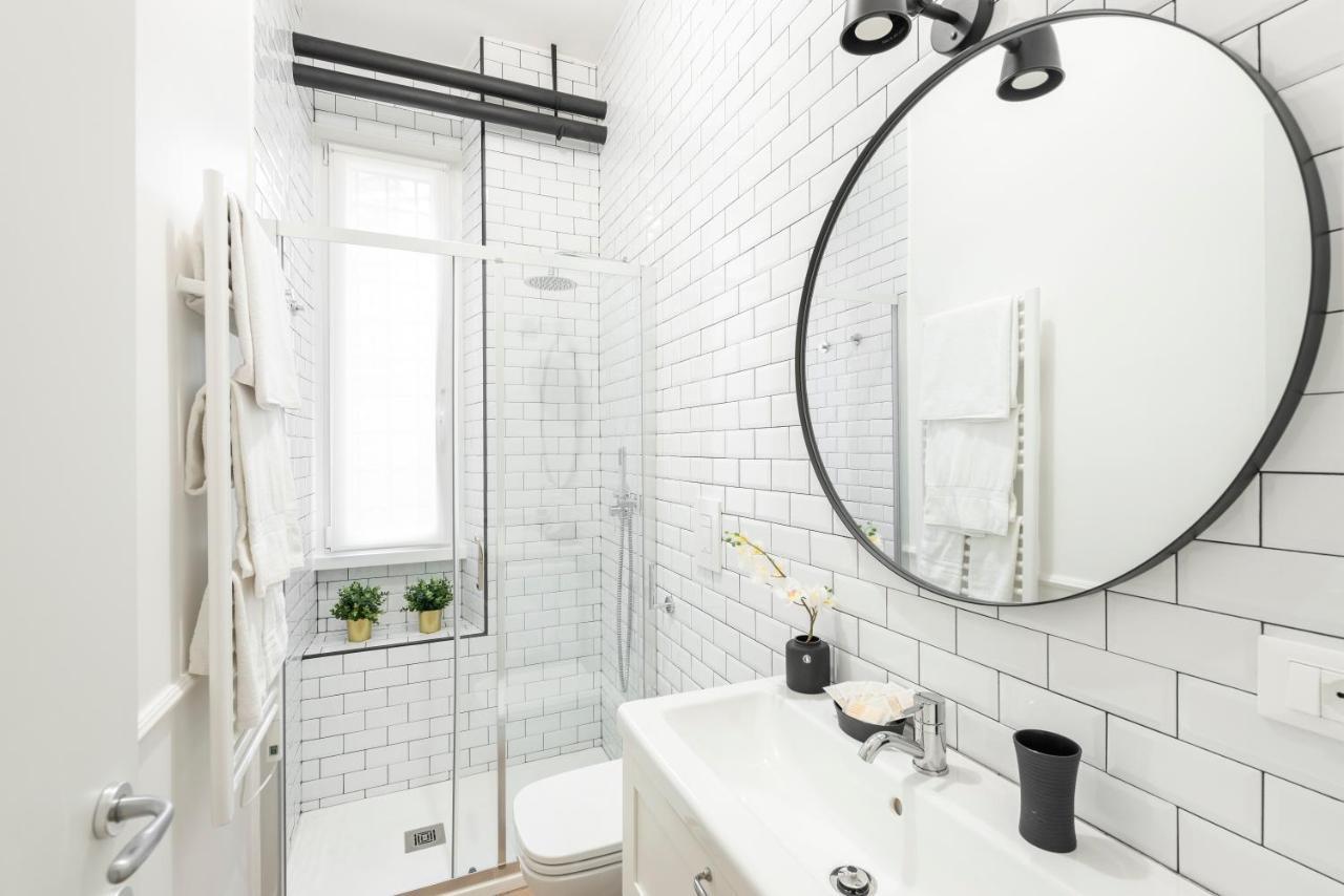 White Flat Ground Floor Apartment Rome Exterior photo
