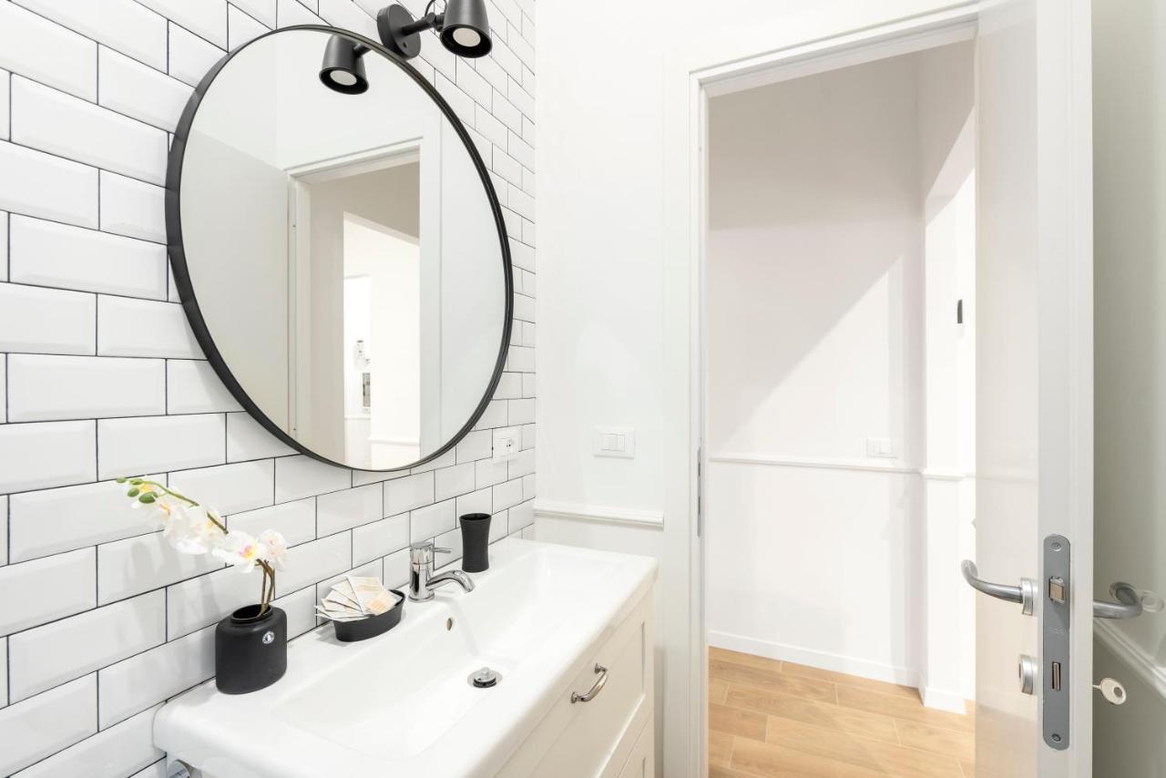 White Flat Ground Floor Apartment Rome Exterior photo